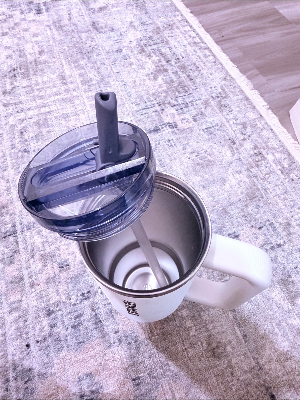 White Stanley Tumbler - Picture 4 of 4